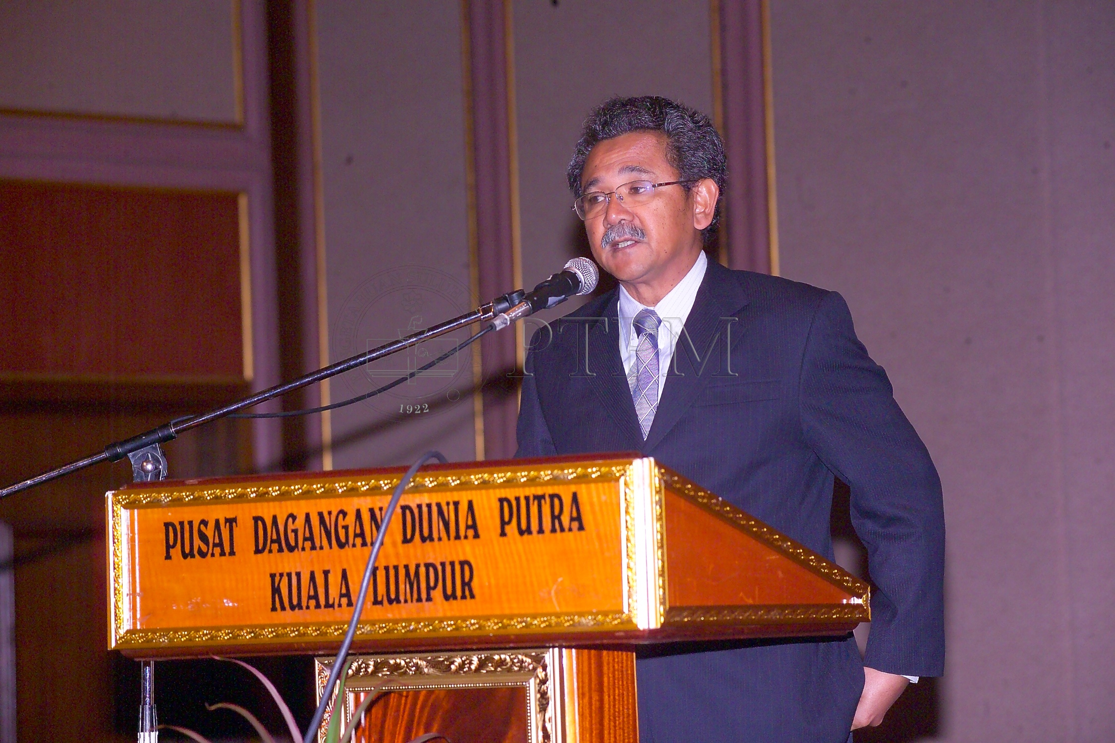 PTPM 06 23 eduresearch D9X40671